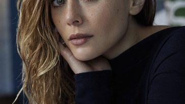 Elizabeth Olsen  nackt