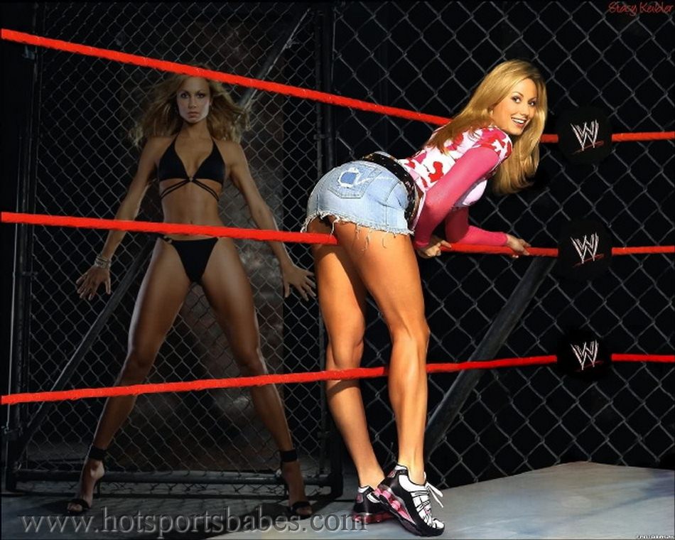 Stacy Keibler Hot Bend Over In Ring