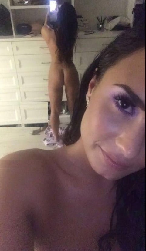 Demi Lovato Nudes Leaked