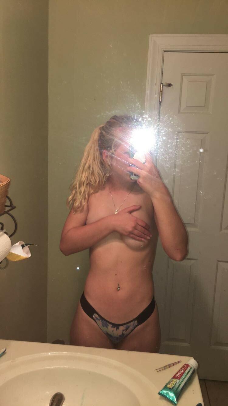 suzie.makay / xmakayx Nude   20