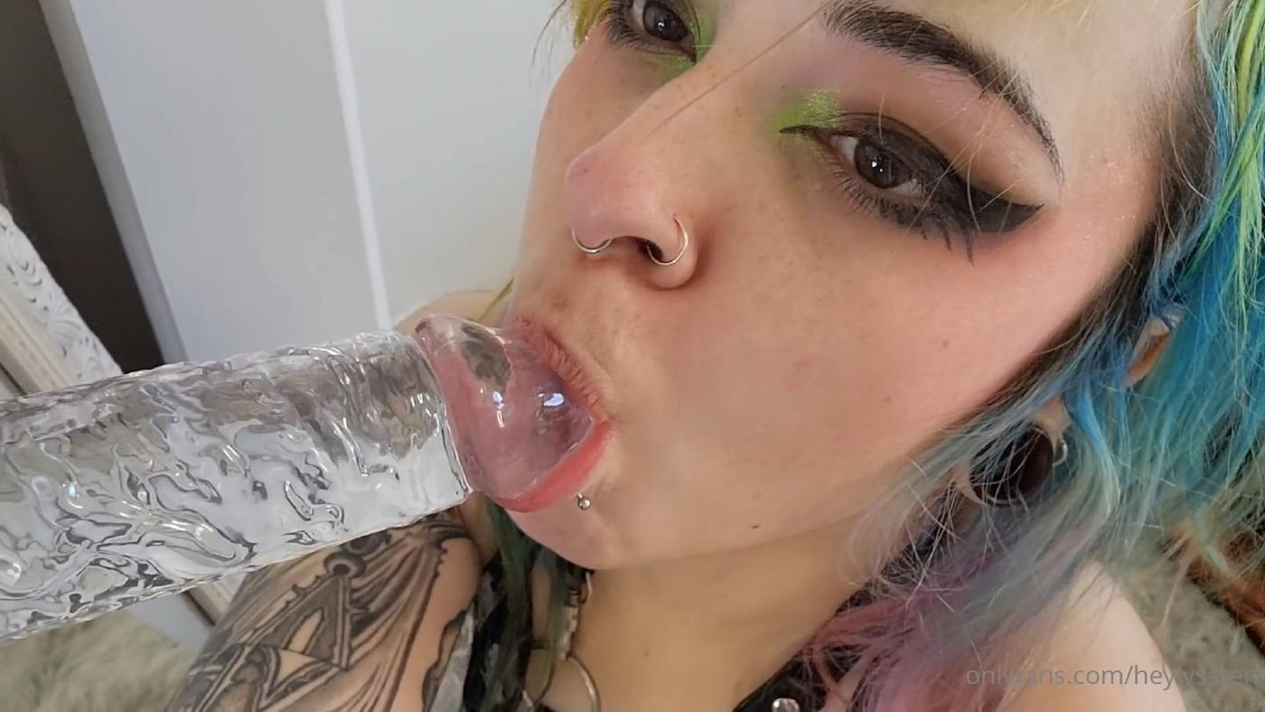 HeyLyssten Blowjob Dildo Maid Lingerie OnlyFans Video - Jizzy.org.